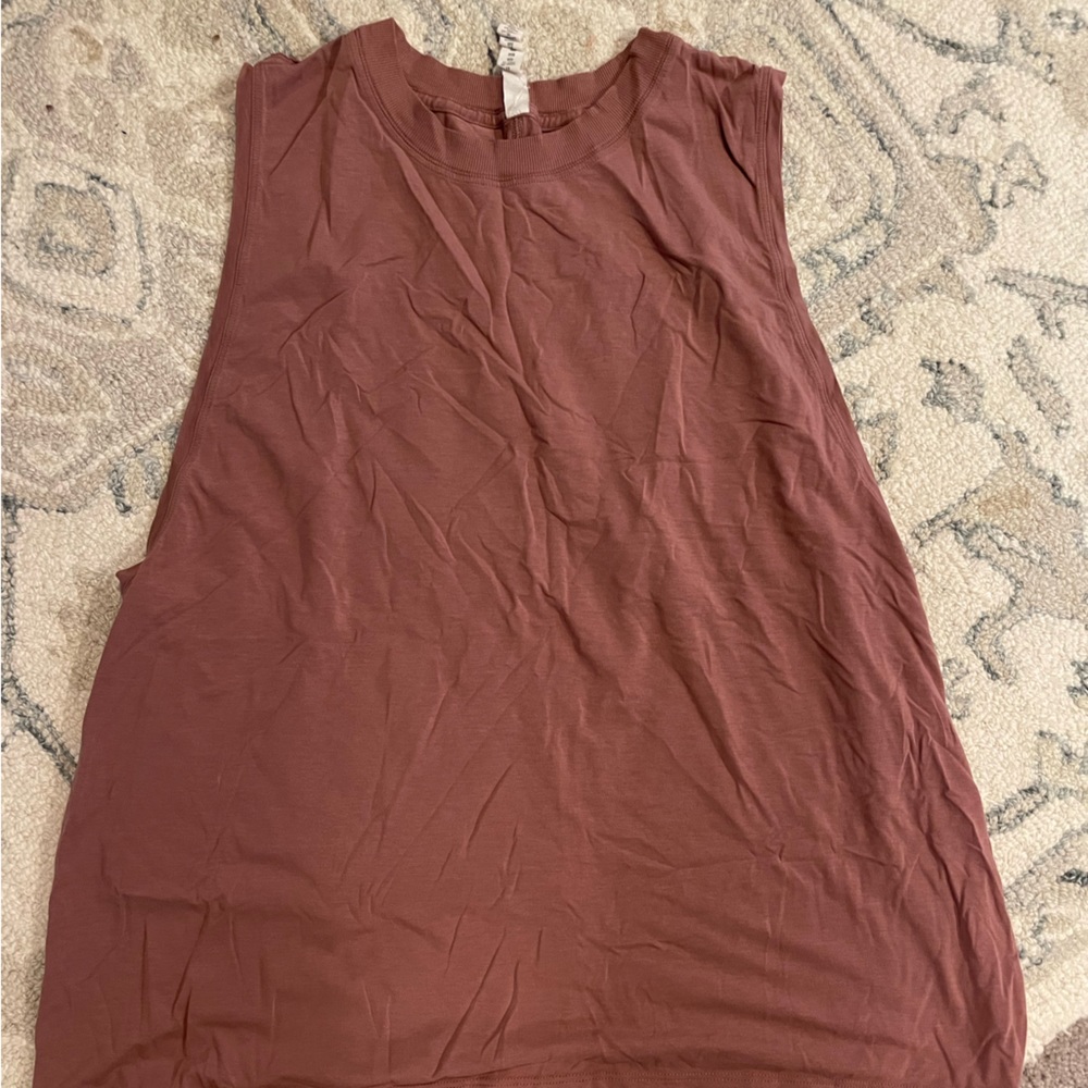Lululemon muscle tank
